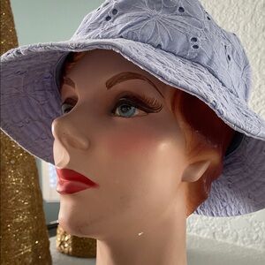 Bucket hat blue cotton eyelet like new